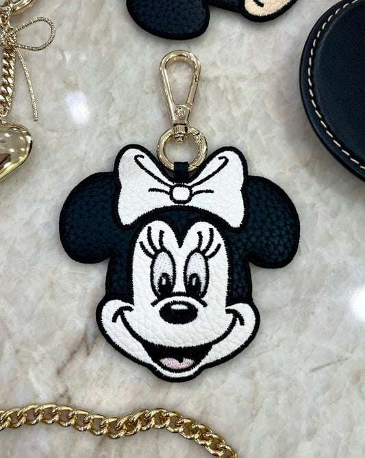 Mrs. Mouse - Magic Charm