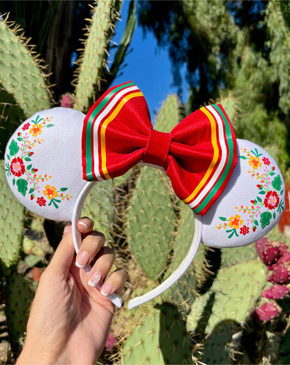 México Lindo - Red Detail Bow