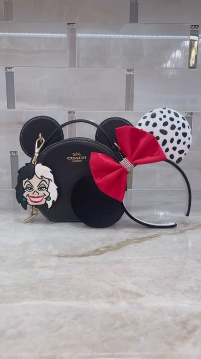 Fashionably Cruel Madam - Magic Charm